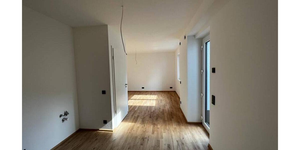 Doppelhaushälfte Mainz Weisenau - 6 Zimmer, 159 m&sup2;, 2.500&euro; | Angebot:25683725