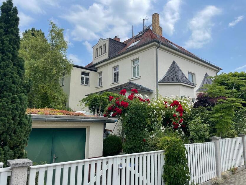 Zimmer in christlicher Mädels-WG – Haus mit Garten, zentral
