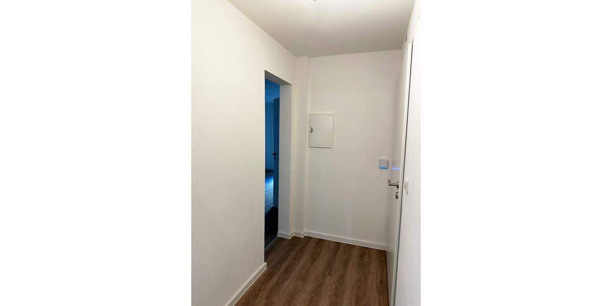 Etagenwohnung Singen (Hohentwiel) Singen - 4 Zimmer, 111 m&sup2;, 1.260&euro; | Angebot:25677101