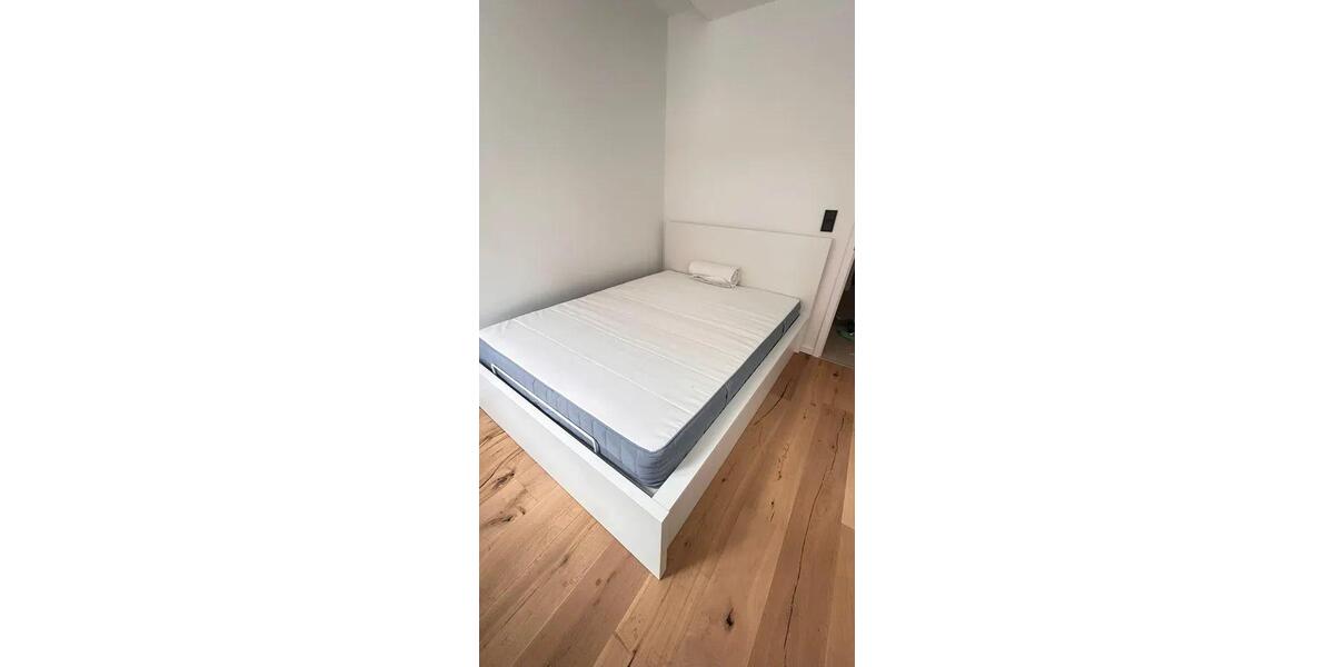 Etagenwohnung Nürnberg Eberhardshof - 4 Zimmer, 12 m&sup2;, 374&euro; | Angebot:26630841
