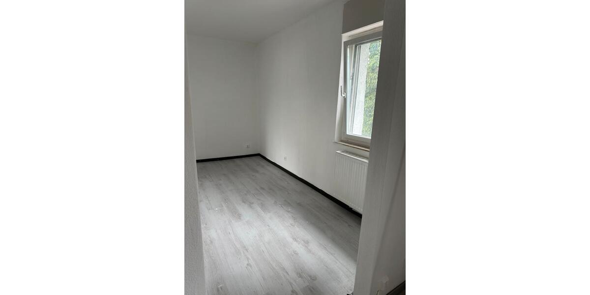 Etagenwohnung Neunkirchen - 4 Zimmer, 65 m&sup2;, 650&euro; | Angebot:26385325