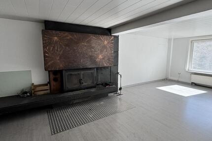 Ruhige, 2 ZKB Wohnung mit Kamin und Blick ins Grüne zu vermieten 2 zimmer