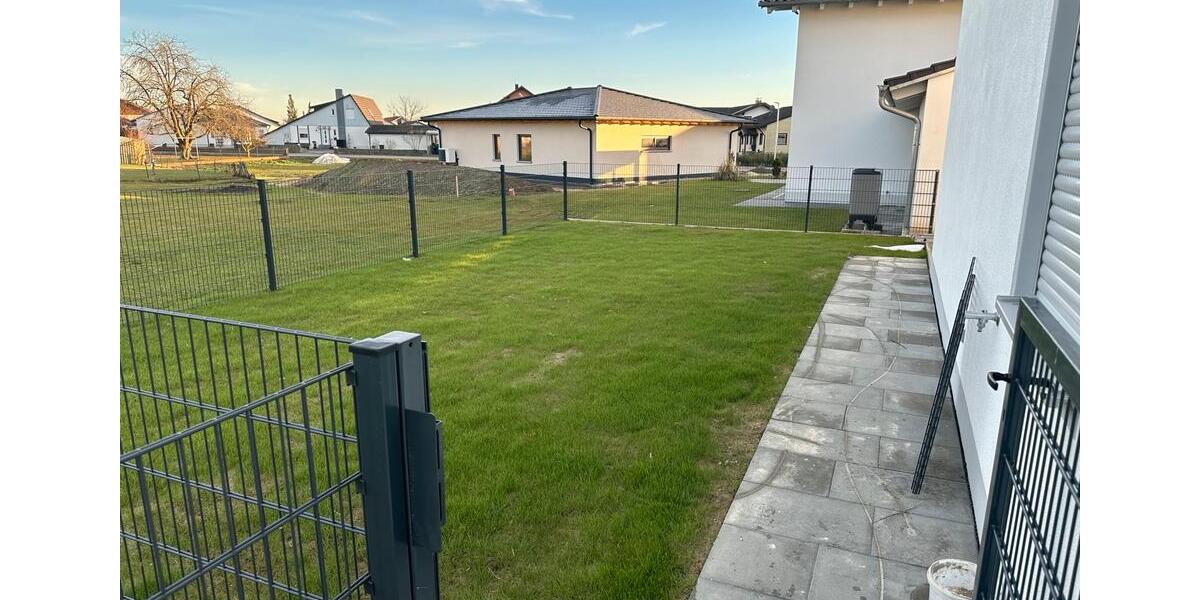 Doppelhaushälfte Osterhofen - 6 Zimmer, 175 m&sup2;, 1.350&euro; | Angebot:26399730