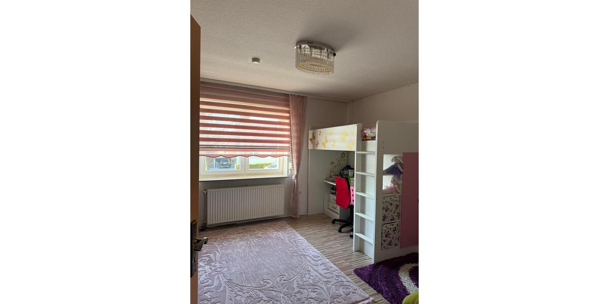 Gut geschnittene 5-Zimmerwohnung für Familien mit GartenGarage 5 zimmer