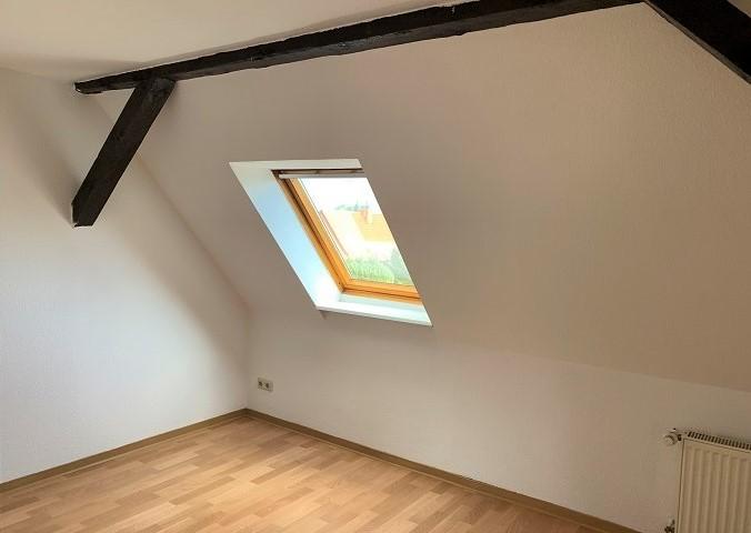 Dachgeschoßwohnung Oschersleben (Bode) - 1 Zimmer, 34 m&sup2;, 212&euro; | Angebot:26635042