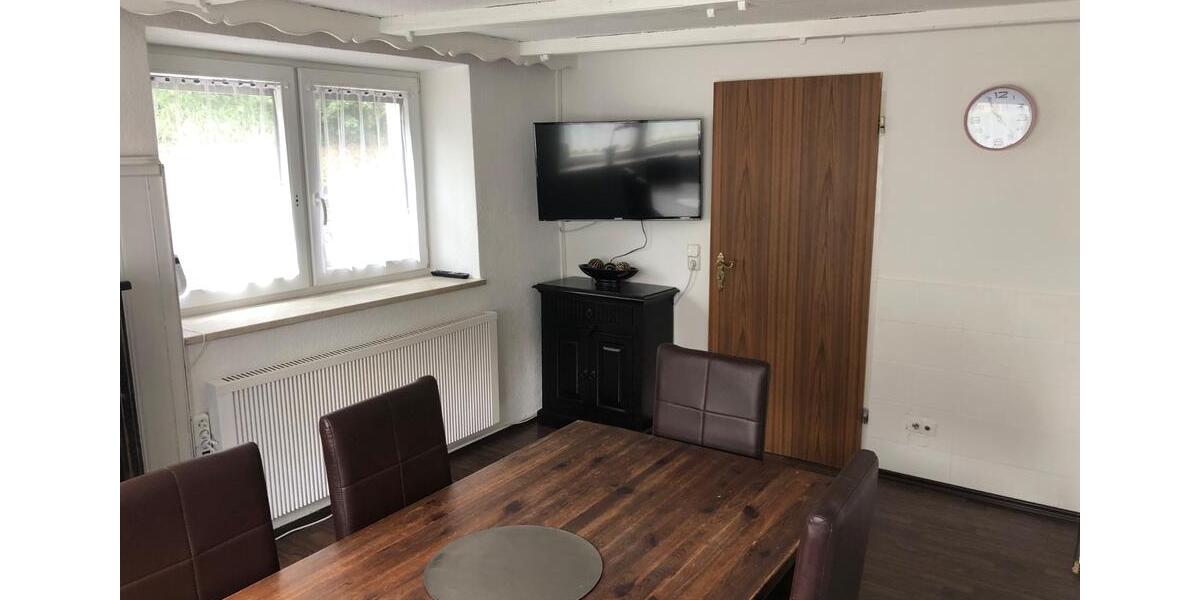Wohnen auf Zeit Dingolfing - 1 Zimmer, 16 m&sup2;, 380&euro; | Angebot:26170452