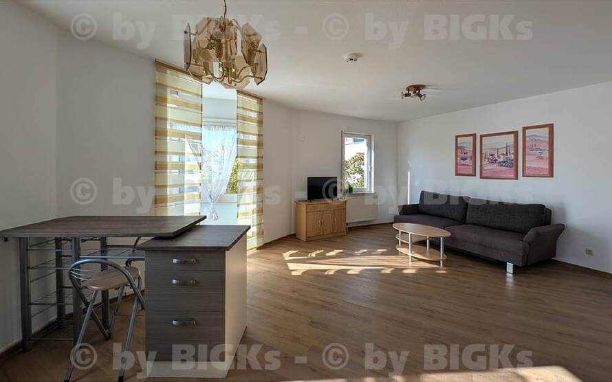 BIGKs - Suhl-Mitte: vollmöblierte 2 Zimmer Wohnung mit Duschbad und offener Küche (-;) 2 zimmer