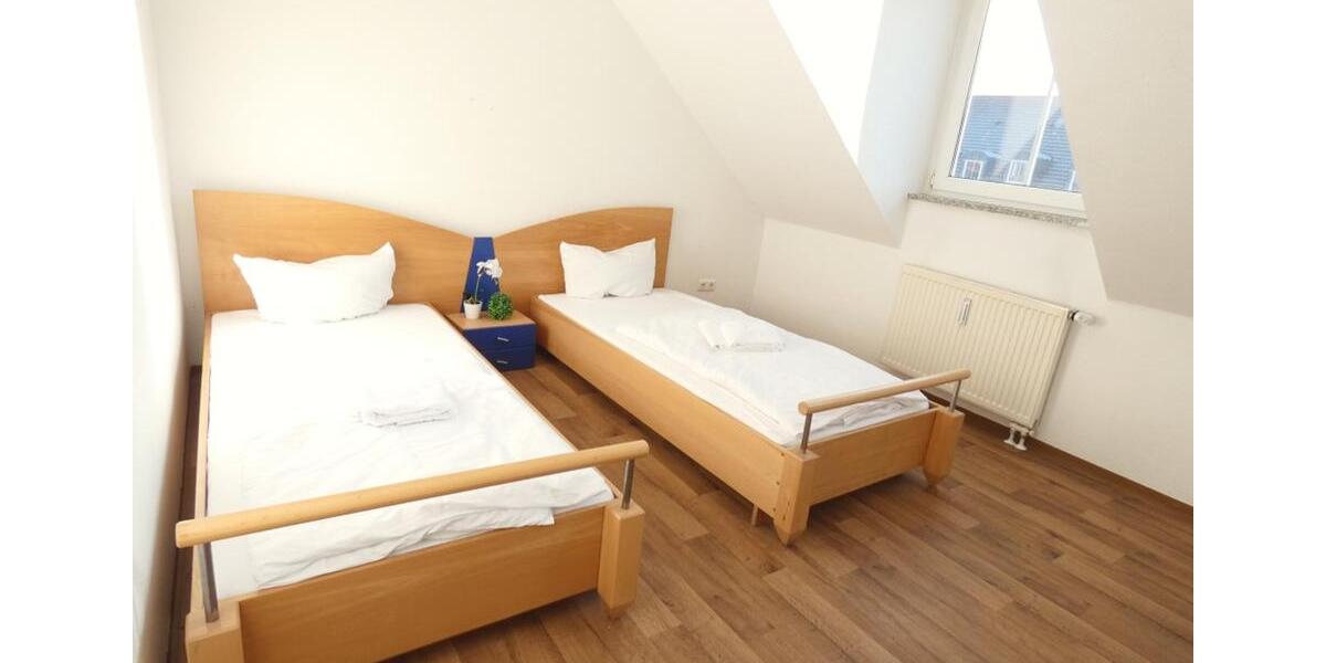 Wohnen auf Zeit Schwandorf - 3 Zimmer, 60 m&sup2;, 84&euro; | Angebot:18415461