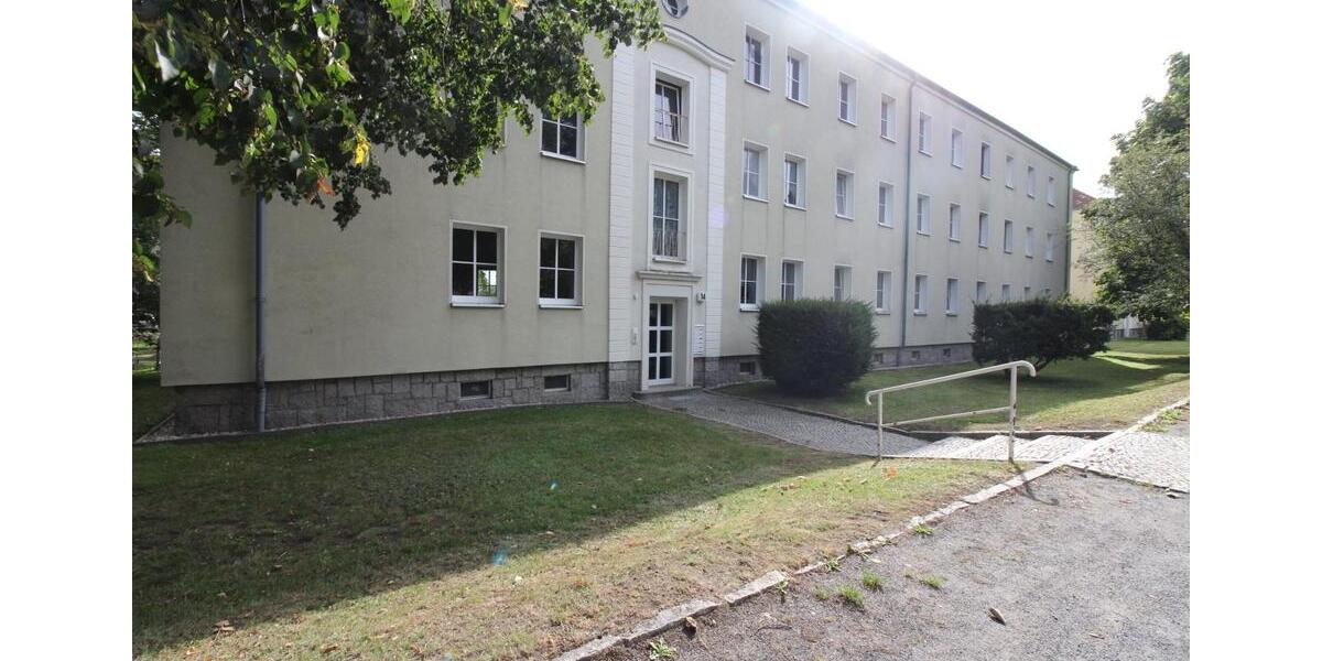 Erdgeschoßwohnung Kamenz - 2 Zimmer, 65 m&sup2;, 400&euro; | Angebot:24596747