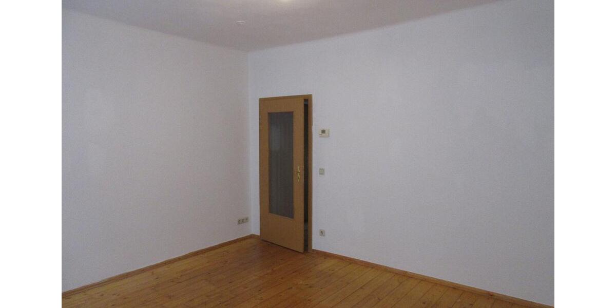 Erdgeschoßwohnung Hettstedt - 1 Zimmer, 39 m&sup2;, 210&euro; | Angebot:24842326