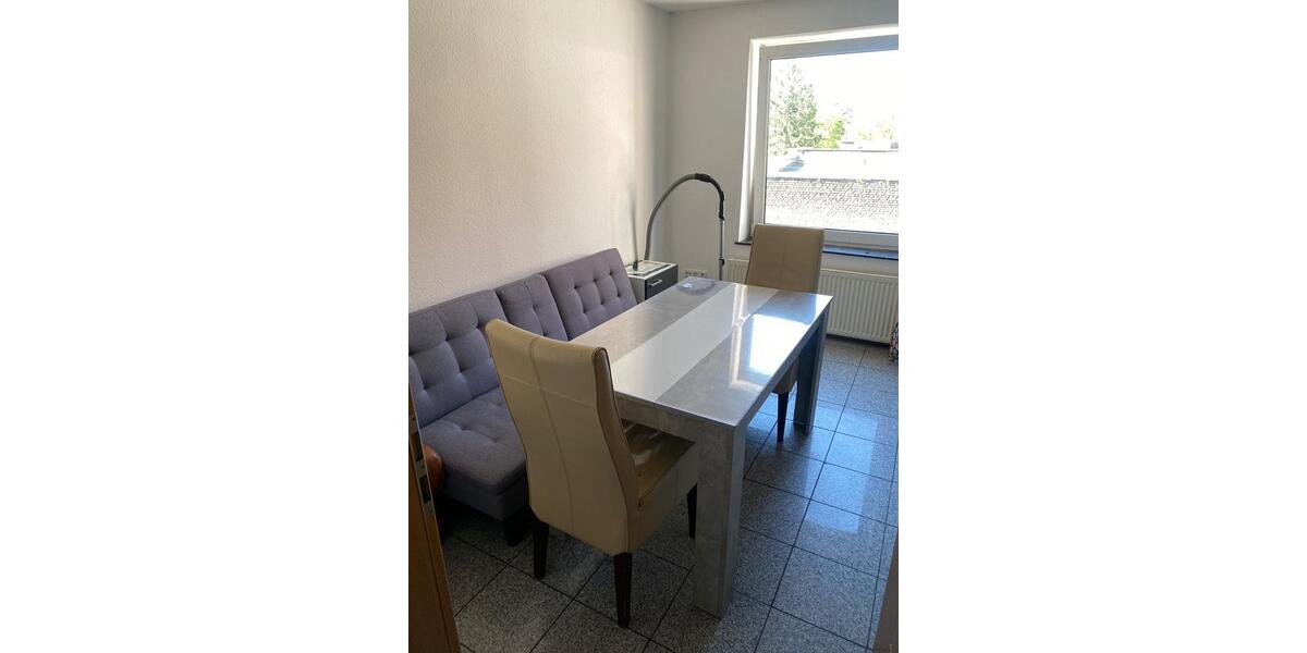 Etagenwohnung Aachen Aachen-Mitte - 2 Zimmer, 60 m&sup2;, 350&euro; | Angebot:26546004