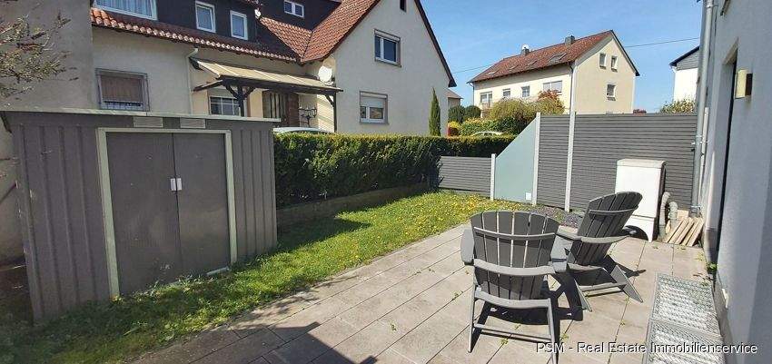 Reihenmittelhaus Flörsheim / Weilbach Weilbach - 6 Zimmer, 221 m&sup2;, 2.800&euro; | Angebot:25678837
