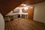 Dachgeschoßwohnung Grünberg - 3 Zimmer, 93 m&sup2;, 900&euro; | Angebot:26432407