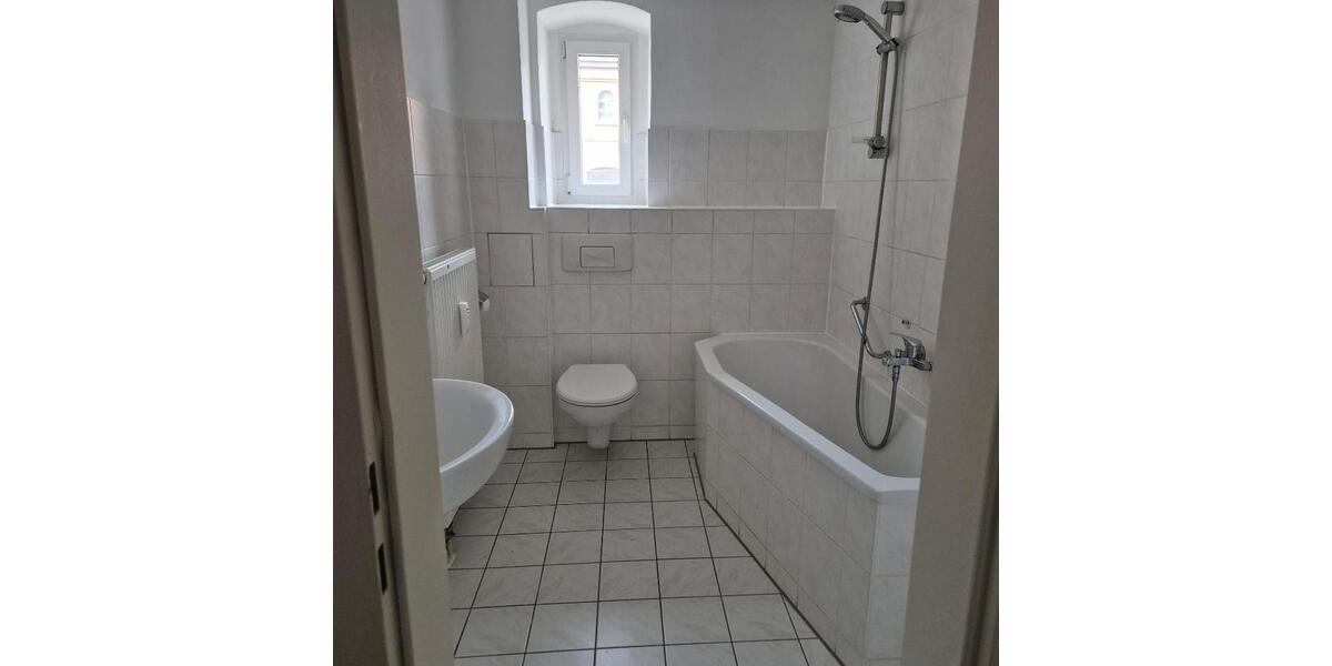 Erdgeschoßwohnung Hainichen - 3 Zimmer, 60 m&sup2;, 325&euro; | Angebot:24680360