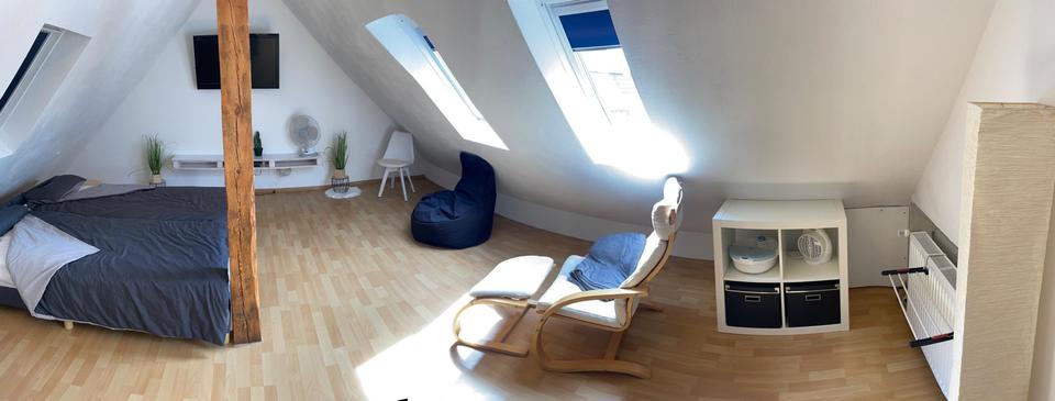 Dachgeschoßwohnung Wolfsburg Alt-Wolfsburg - 2 Zimmer, 90 m&sup2;, 750&euro; | Angebot:25298923