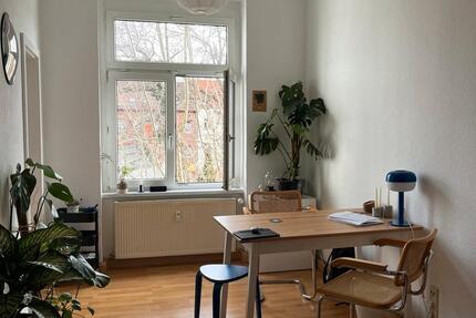 ANFRAGEN STOPP Charmante 2-Raum-AltbauWohnung mit Einbauküche