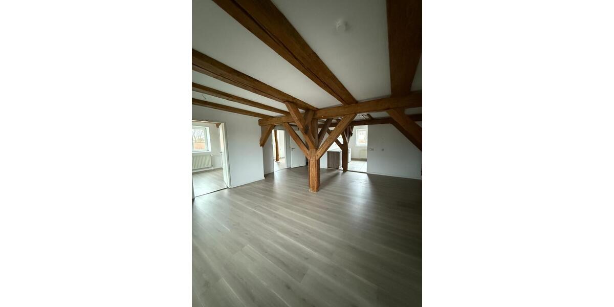 Etagenwohnung Parchim - 6 Zimmer, 120 m&sup2;, 950&euro; | Angebot:24437432