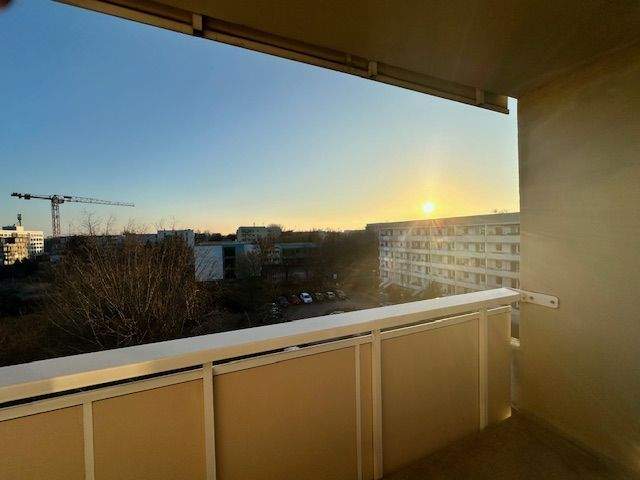 Etagenwohnung Magdeburg Neu Olvenstedt - 2 Zimmer, 55 m&sup2;, 500&euro; | Angebot:25770376