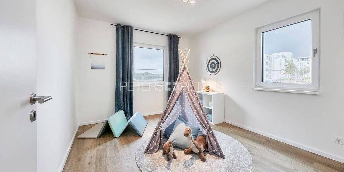 Etagenwohnung Schwerin Werdervorstadt - 3 Zimmer, 82 m&sup2;, 1.099&euro; | Angebot:26082830