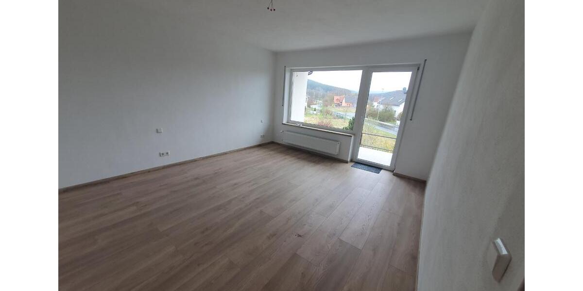 Reihenhaus Waldershof - 5 Zimmer, 130 m&sup2;, 1.300&euro; | Angebot:24832212