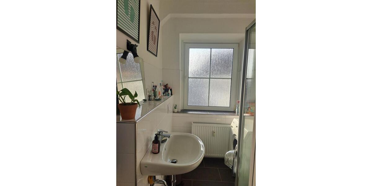 Wohnen auf Zeit Detmold - 3 Zimmer, 110 m&sup2;, 530&euro; | Angebot:26359942