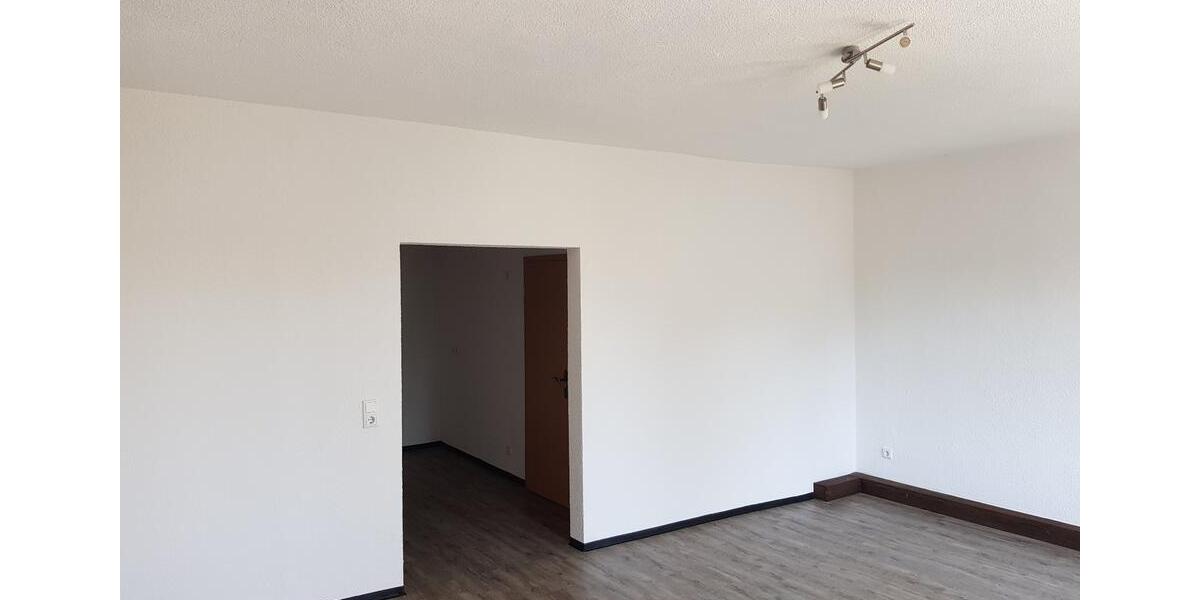 Etagenwohnung Neustadt in Sachsen - 2 Zimmer, 75 m&sup2;, 450&euro; | Angebot:25751832