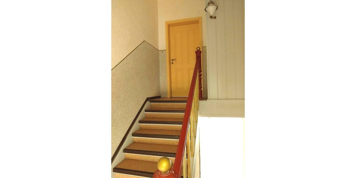 Etagenwohnung Neubrandenburg Vogelviertel - 5 Zimmer, 124 m&sup2;, 1.100&euro; | Angebot:25727501