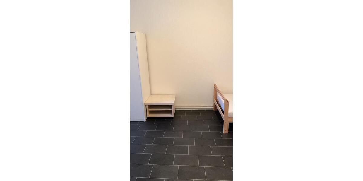 Möbliertes WG-Zimmer zentral in Duisburg! 4 zimmer