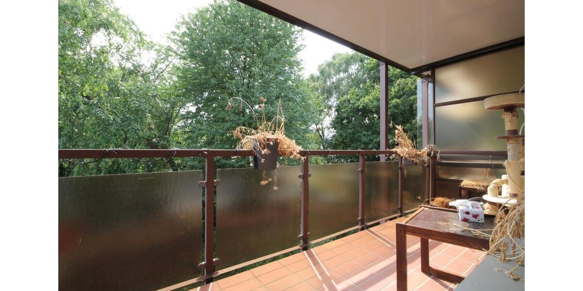 3,5 Raum Altenbochum + sep. Esszimmer, gr. Balkon, Holzparkett, 3.5 zimmer