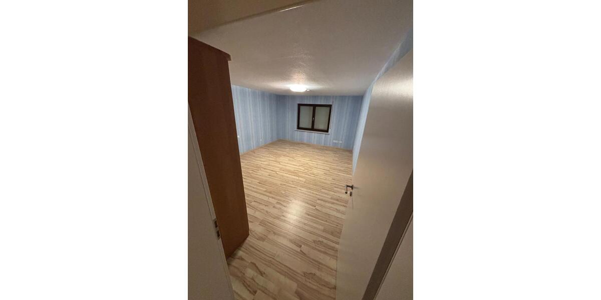 Erdgeschoßwohnung Schöntal - 4 Zimmer, 96 m&sup2;, 890&euro; | Angebot:25614608