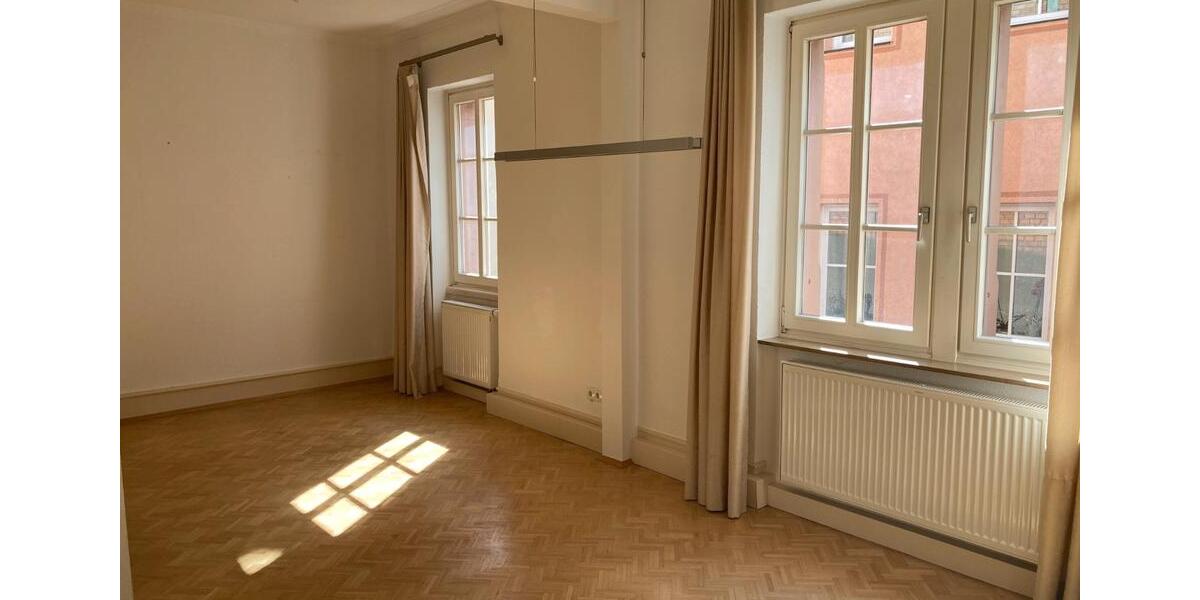 Etagenwohnung Wertheim - 4 Zimmer, 95 m&sup2;, 1.000&euro; | Angebot:25973967