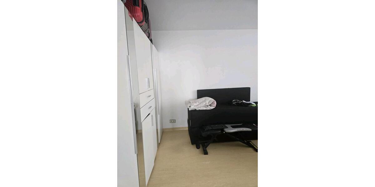 Etagenwohnung Schrobenhausen - 3 Zimmer, 98 m&sup2;, 980&euro; | Angebot:26619031
