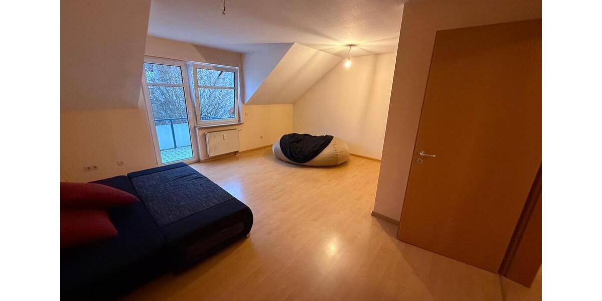 Dachgeschoßwohnung Lohfelden - 2 Zimmer, 52 m&sup2;, 575&euro; | Angebot:26701800