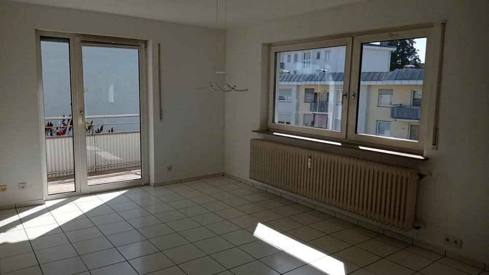 Maisonettenwohnung Friedrichshafen - 4 Zimmer, 130 m&sup2;, 1.180&euro; | Angebot:26034158