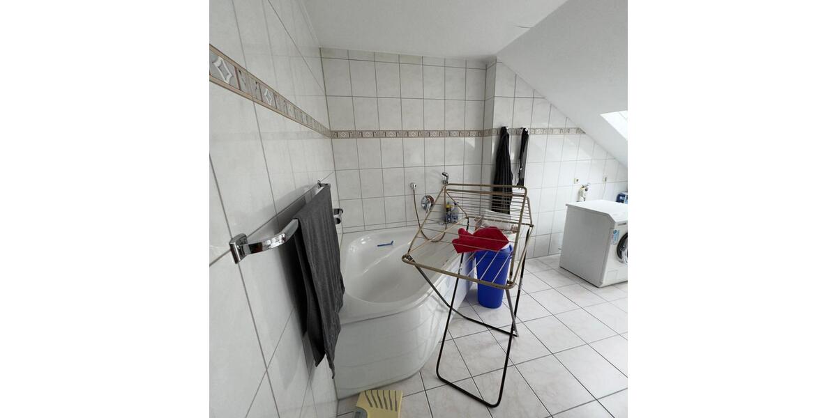 Dachgeschoßwohnung Bad Kreuznach Bad Münster am Stein-Ebernburg - 4.5 Zimmer, 170 m&sup2;, 1.050&euro; | Angebot:25963038
