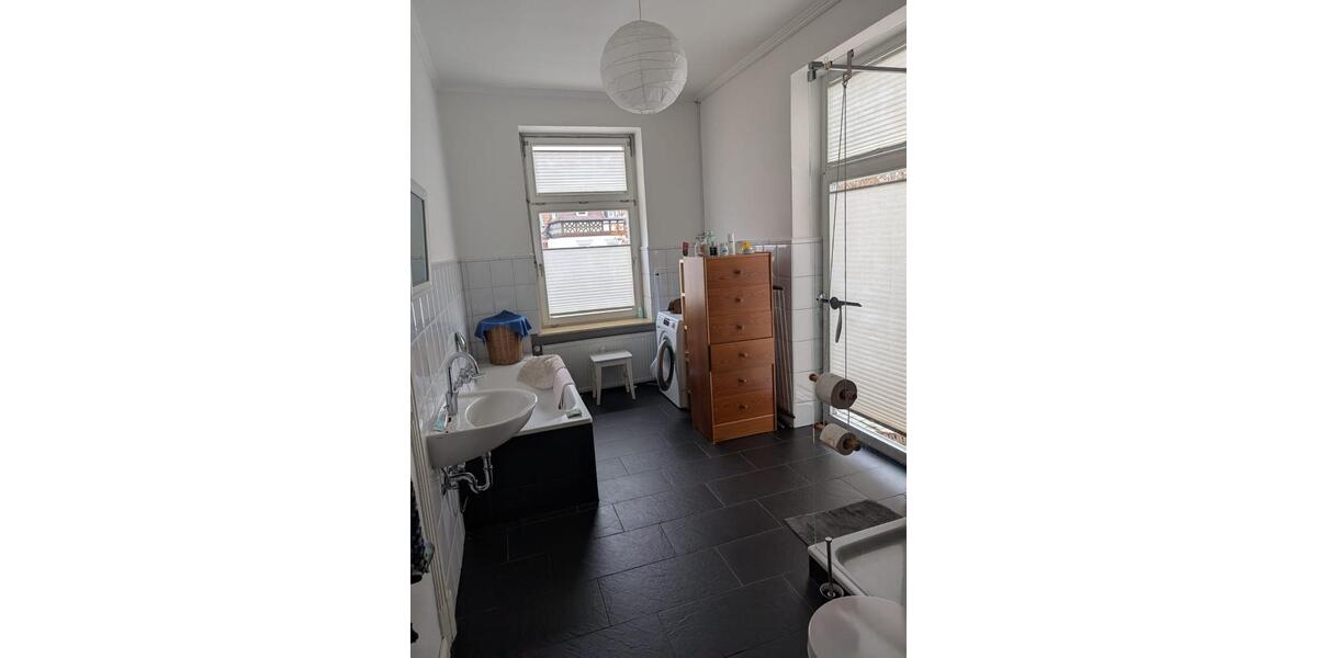 Etagenwohnung Flensburg - 5 Zimmer, 2.000&euro; | Angebot:23216606