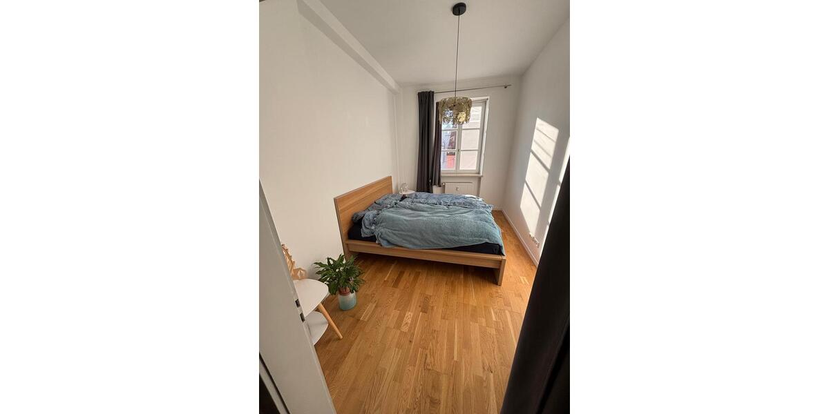 Etagenwohnung Vilsbiburg - 3 Zimmer, 141 m&sup2;, 1.250&euro; | Angebot:24465490