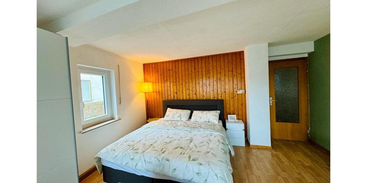 Etagenwohnung Mainz - 3 Zimmer, 90 m&sup2;, 1.100&euro; | Angebot:24685887