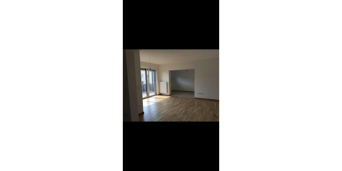 Etagenwohnung Wackersdorf - 2.5 Zimmer, 84 m&sup2;, 990&euro; | Angebot:24238804