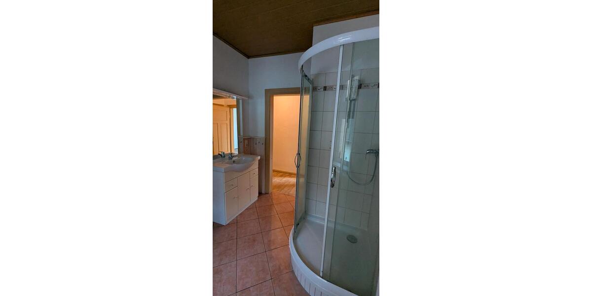 Etagenwohnung Waldheim - 3 Zimmer, 52 m&sup2;, 500&euro; | Angebot:25342722