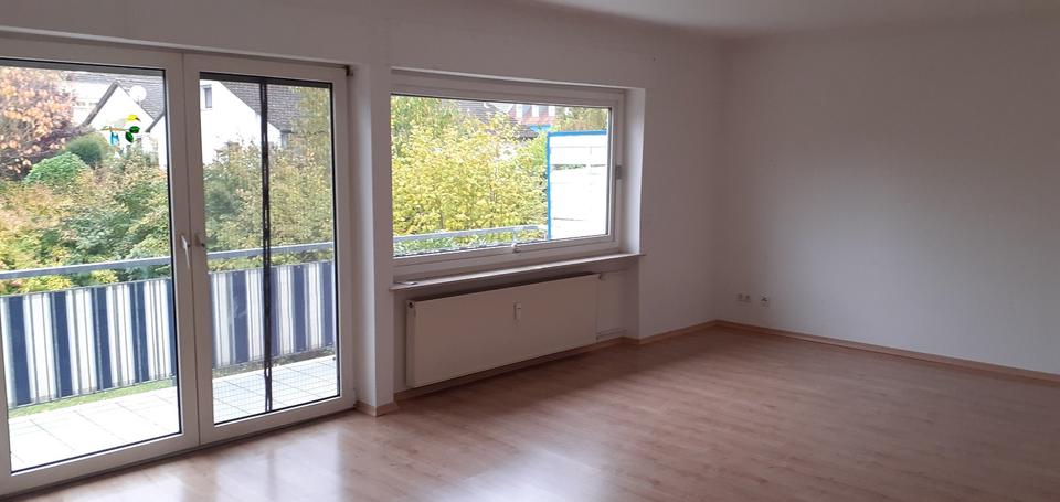 Geräumige 3 Zimmer Wohnung mit Balkon und Stellplatz 3 zimmer