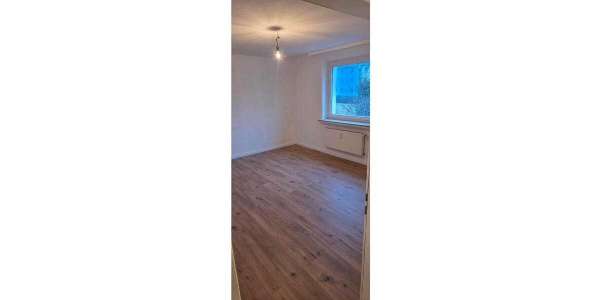 Erdgeschoßwohnung Langenhagen Brink - 3 Zimmer, 92 m&sup2;, 1.170&euro; | Angebot:24660959