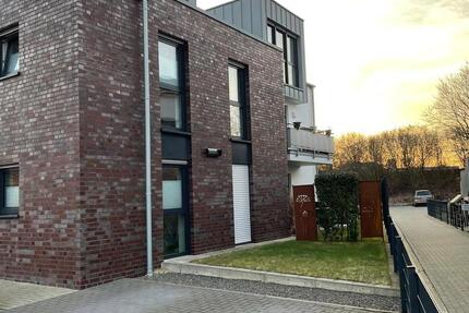 Lingen–Laxten: Attraktive 3-Raum-Dachgeschosswohnung mit Einbauk. 3 zimmer