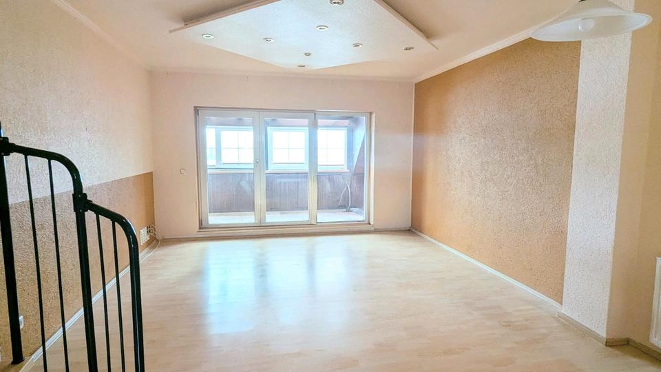Dachgeschoßwohnung Pulsnitz - 4 Zimmer, 80 m&sup2;, 500&euro; | Angebot:25102808