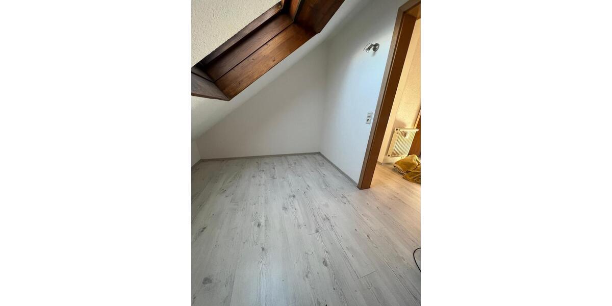 Dachgeschoßwohnung Balingen - 2 Zimmer, 39 m&sup2;, 650&euro; | Angebot:25924885