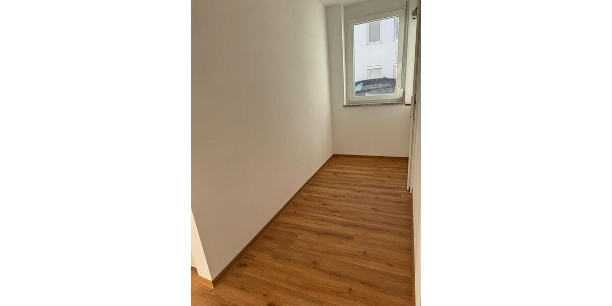Erdgeschoßwohnung Kemnath - 3 Zimmer, 70 m&sup2;, 840&euro; | Angebot:24748005