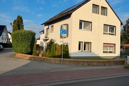 Schöne Helle 3 Zimmer Dachgeschoss in Oberursel (Bommersheim) zimmer