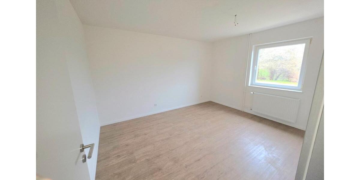 Erdgeschoßwohnung Husum - 3 Zimmer, 78 m&sup2;, 975&euro; | Angebot:26515666
