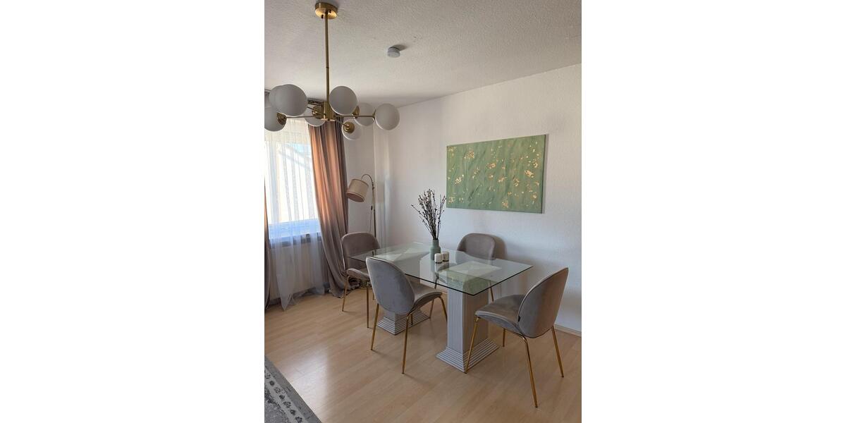 Dachgeschoßwohnung Bonn - 2 Zimmer, 63 m&sup2;, 980&euro; | Angebot:25267732