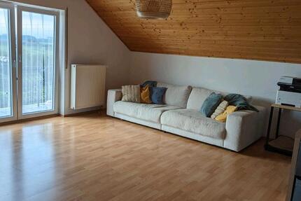 Sonnige DG-Wohnung in Groß-Rohrheim 4 zimmer